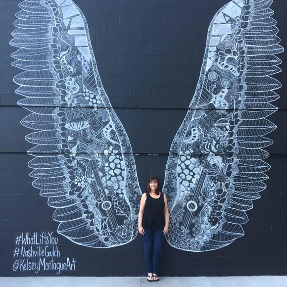 Meet your Posher, Lisa - Picture 1 of 1